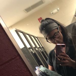 Meet your Posher, Alexis